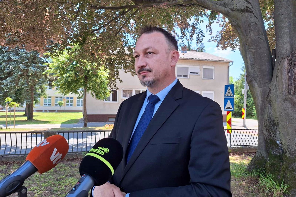 gnm crvenolisna bukva (21)