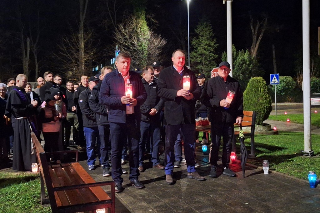 gnm dan sjecanja (16) gnm dan sjecanja (16)