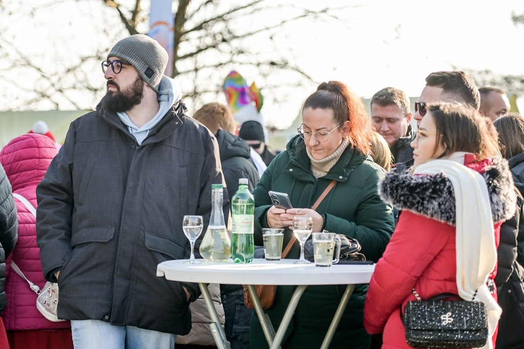 gnm docek u podne (12) gnm docek u podne (12)