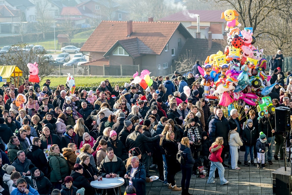 gnm docek u podne (29) gnm docek u podne (29)