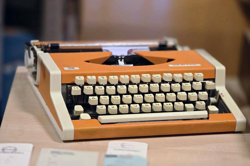 gnm knjiznica – obljetnica (2) gnm knjiznica – obljetnica (2)