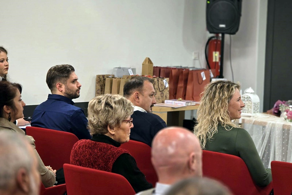 gnm knjiznica – obljetnica (6) gnm knjiznica – obljetnica (6)