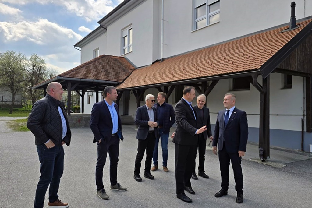 gnm obilazak skola (12) gnm obilazak skola (12)