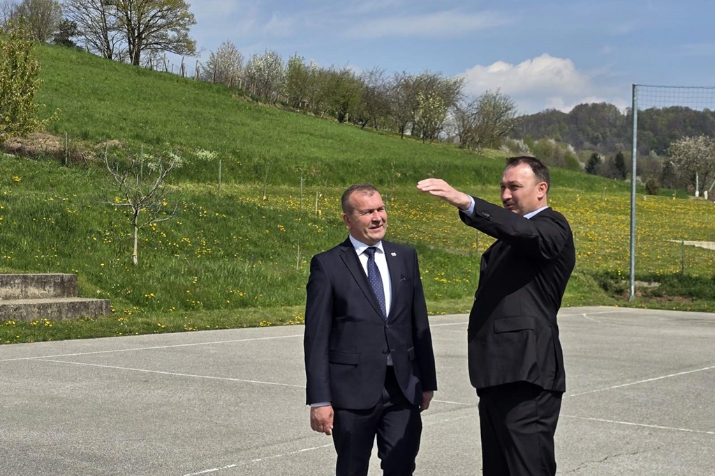 gnm obilazak skola (2) gnm obilazak skola (2)