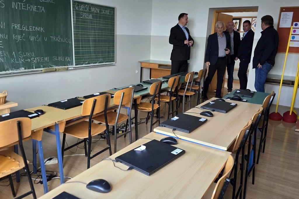 gnm obilazak skola (7) gnm obilazak skola (7)