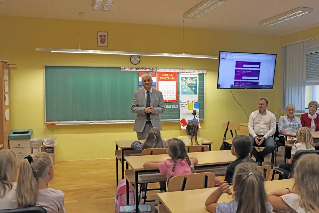 gnm-prvi dan skole (14)