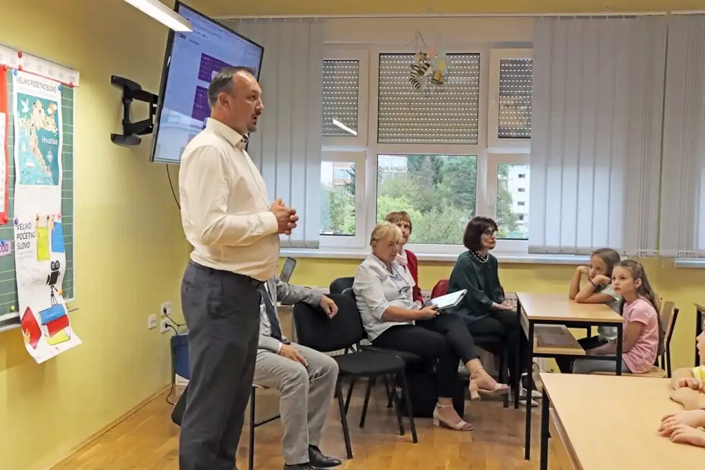 gnm-prvi dan skole (19)