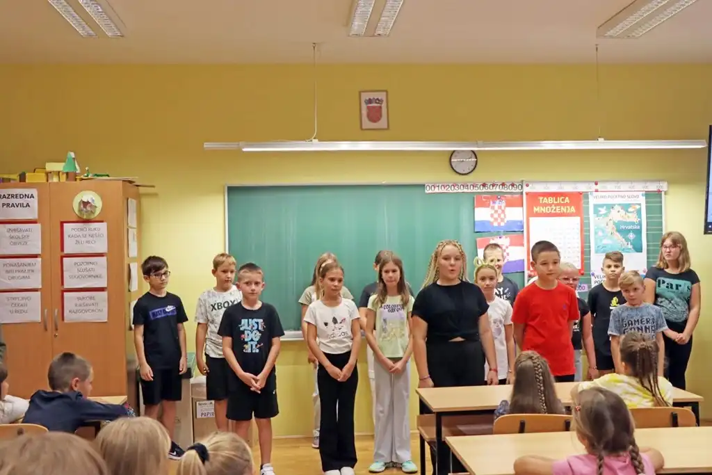 gnm-prvi dan skole (7)