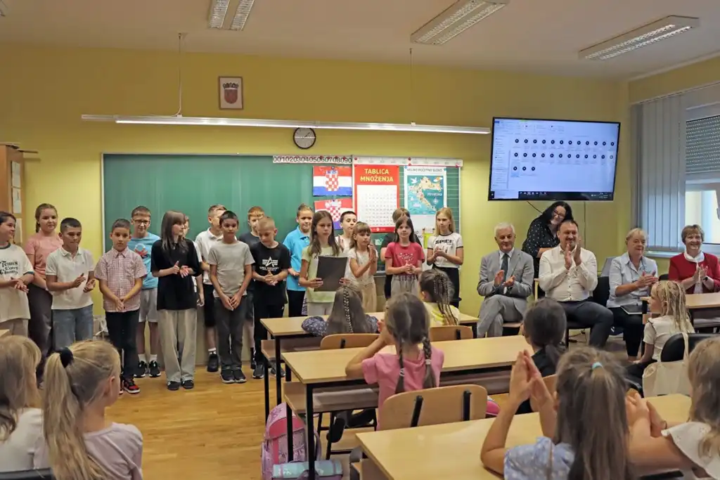 gnm-prvi dan skole (9)