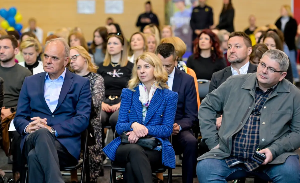 gospodarska_skola_varazdin_smotra_zadruga_sajam_vjezbenickih_tvrtki_2025 (11) – vz zup gospodarska_skola_varazdin_smotra_zadruga_sajam_vjezbenickih_tvrtki_2025 (11) – vz zup