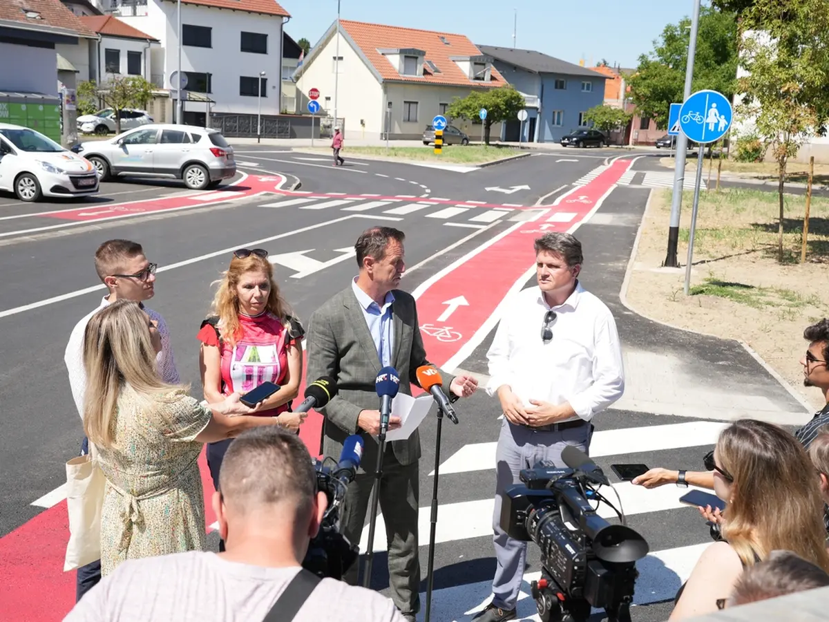 grad ulice uredjenje – grad vz 01