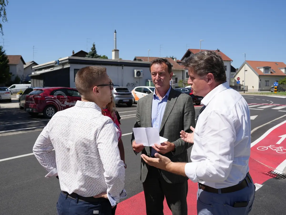 grad ulice uredjenje – grad vz 12