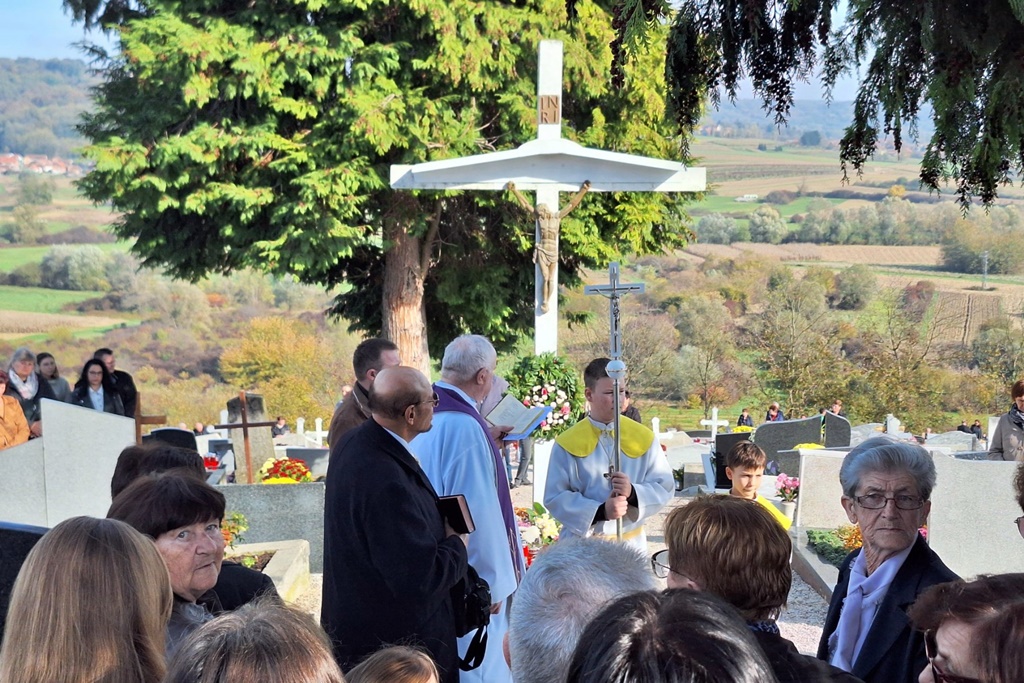 groblje svibovec-blagoslov (12)