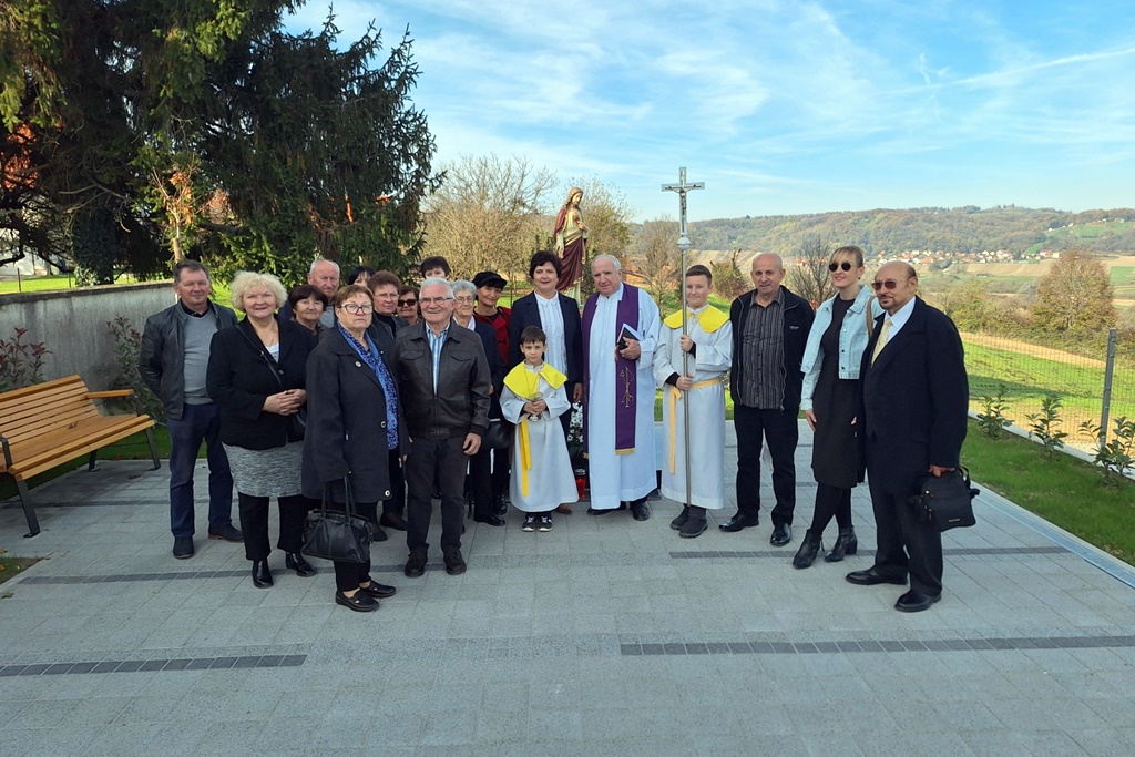 groblje svibovec-blagoslov (14)