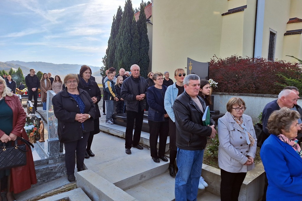 groblje svibovec-blagoslov (8)