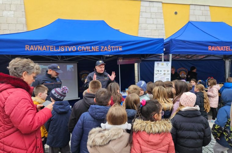 gvt-civilna zastita-predstavljanje (10)