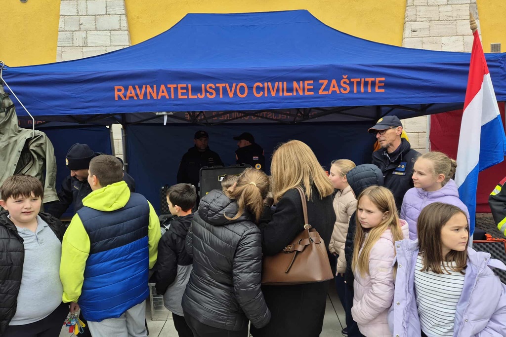 gvt-civilna zastita-predstavljanje (23)