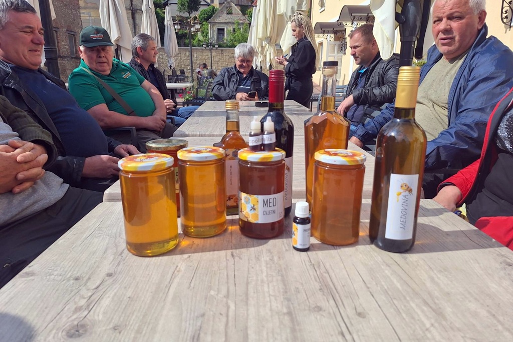 gvt – pcelari (10) gvt – pcelari (10)