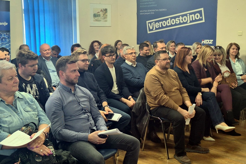 hdz akademska zajednica (10) hdz akademska zajednica (10)