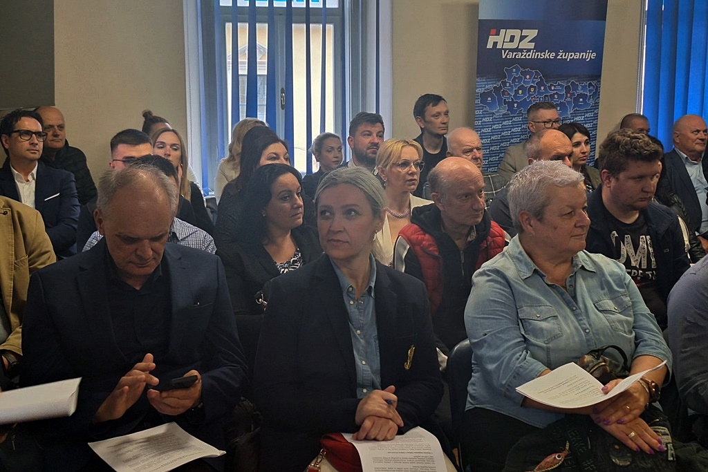 hdz akademska zajednica (9) hdz akademska zajednica (9)