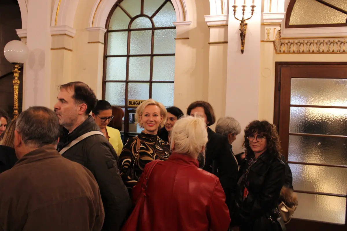 hnk premijera bljesak zlatnog zuba 03