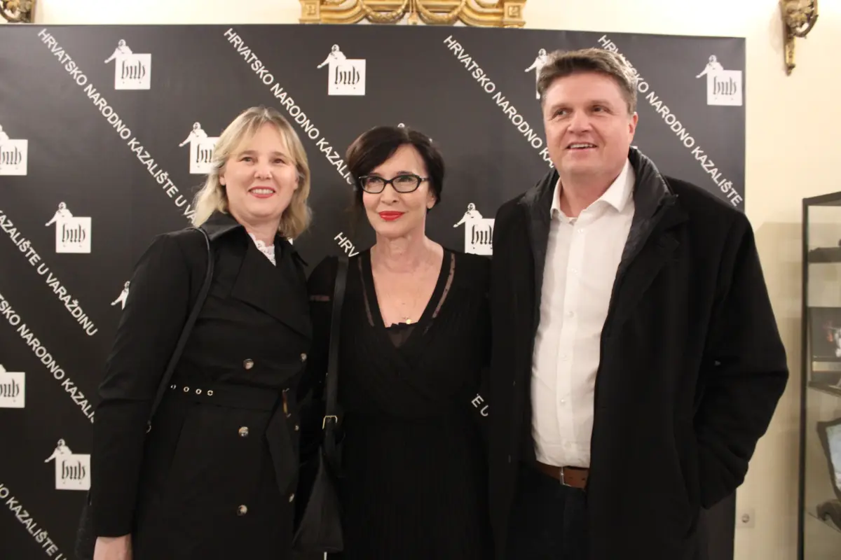 hnk premijera bljesak zlatnog zuba 07