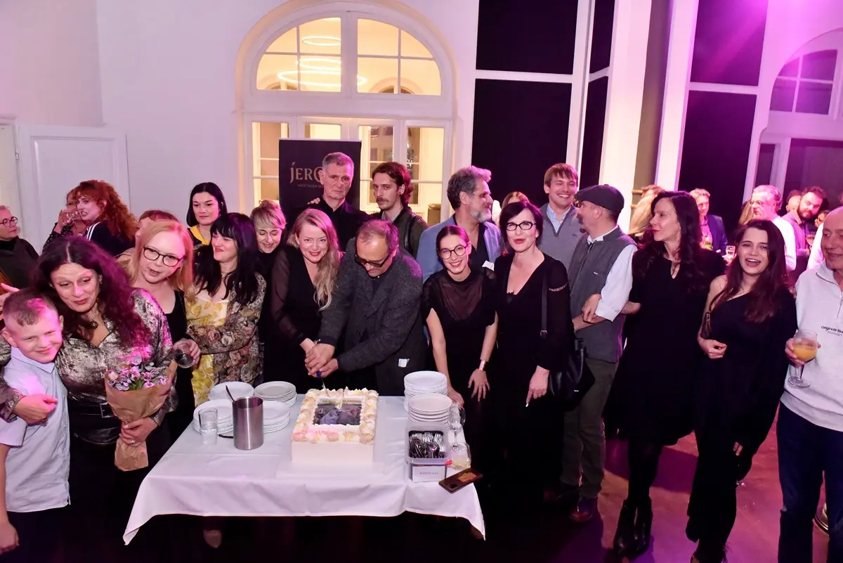 hnk premijera bljesak zlatnog zuba 12