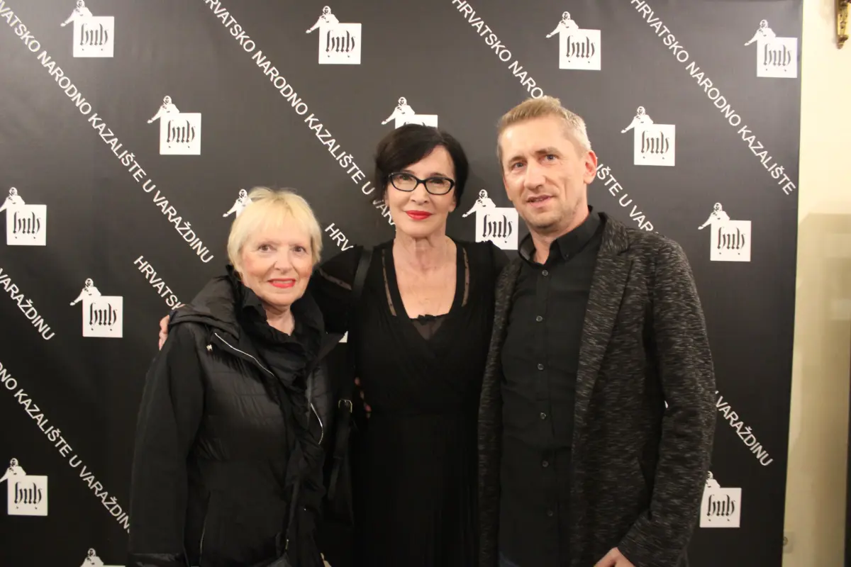 hnk premijera bljesak zlatnog zuba 14