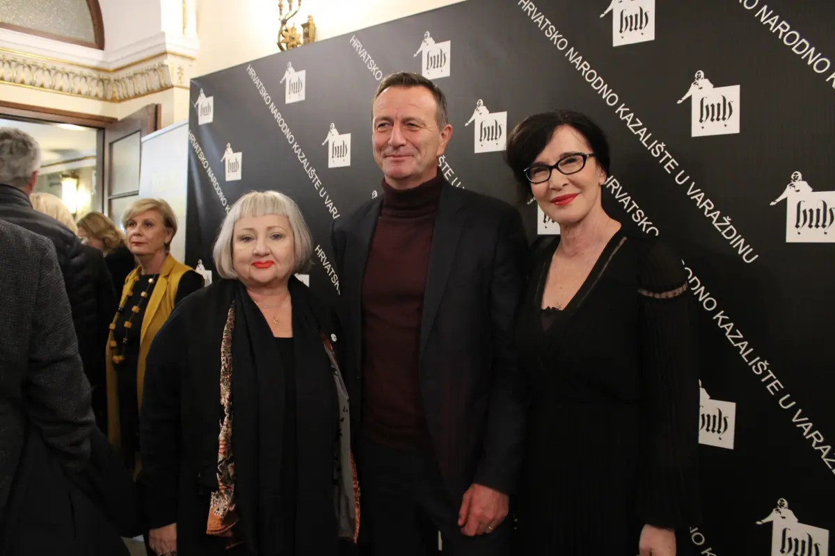 hnk premijera bljesak zlatnog zuba 16