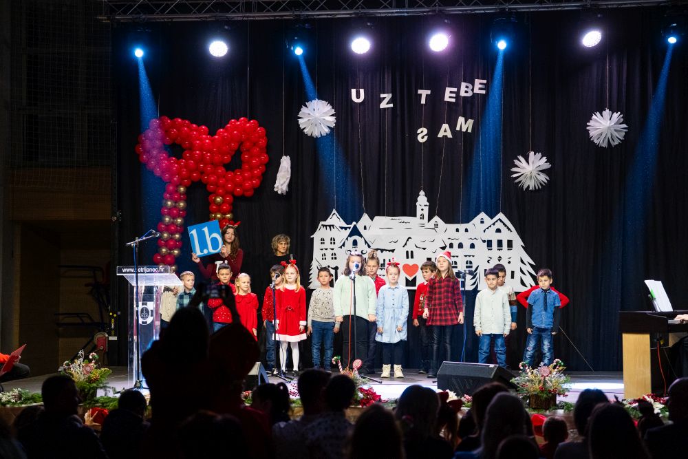 humakcijapetri10 humakcijapetri10