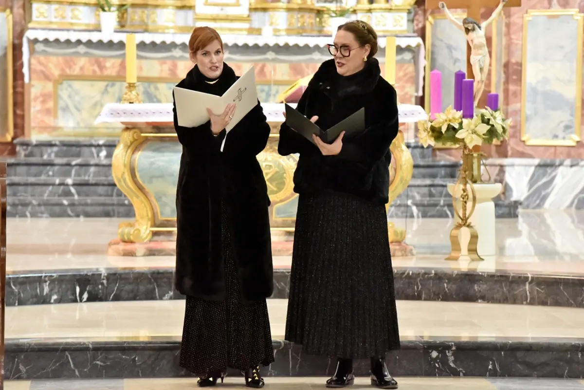 jelena stefanic sofija cingula viseslav jaklin 01 jelena stefanic sofija cingula viseslav jaklin 01