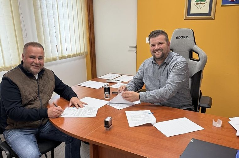 klenovnik-potpisivanje ugovora (2) klenovnik-potpisivanje ugovora (2)