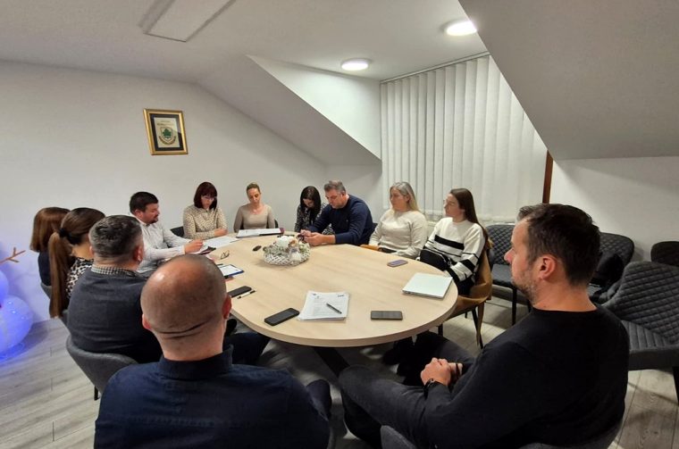 klenovnik-vijece (4) klenovnik-vijece (4)