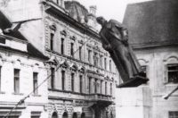 korzo rusenje-spomenika-kralju-aleksandru korzo rusenje-spomenika-kralju-aleksandru