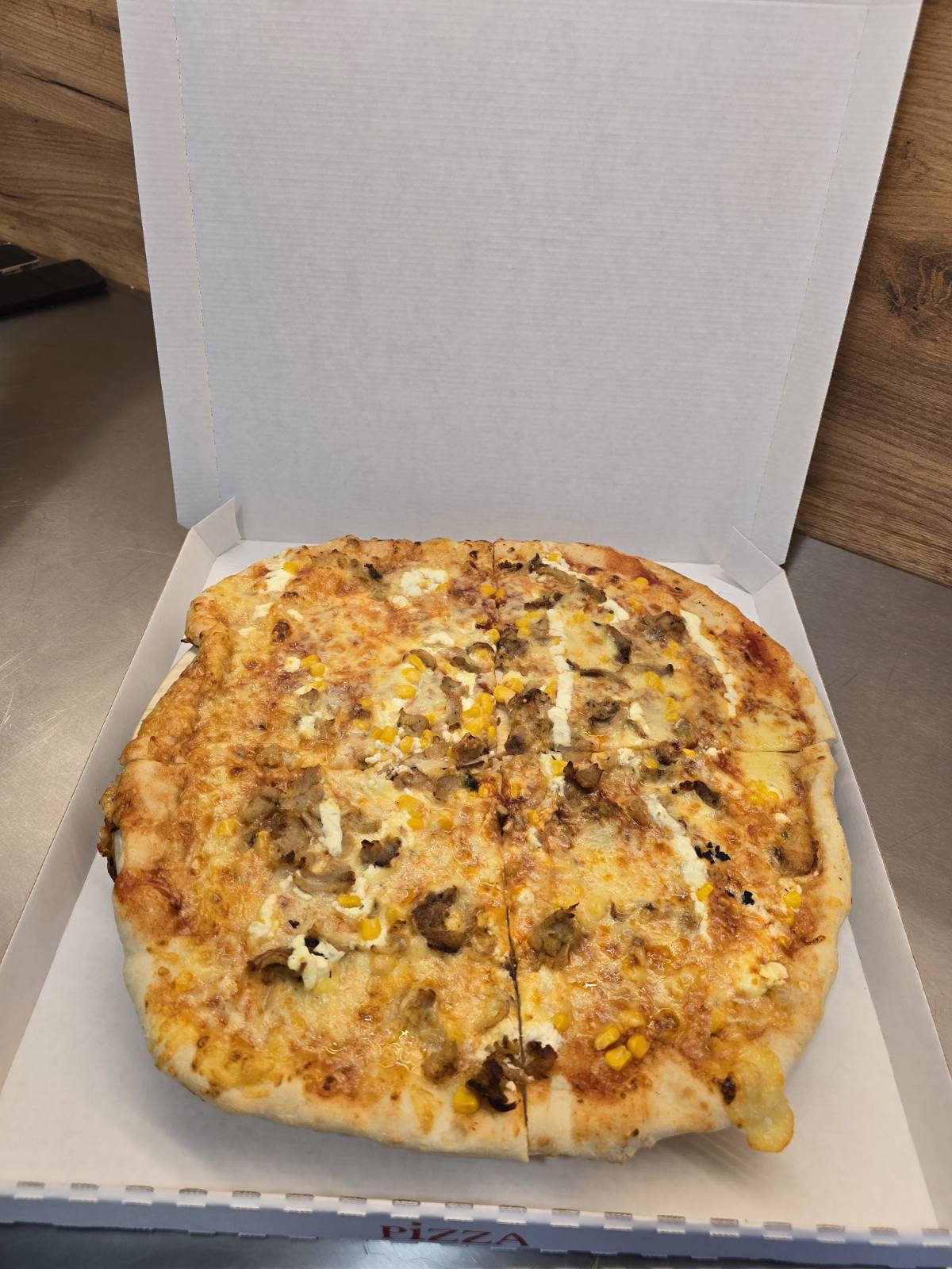 kraljevske slastice pizza i burek (1)