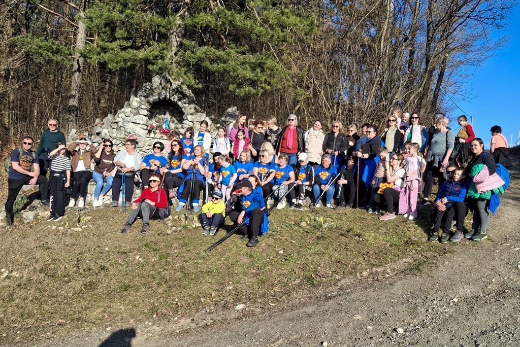 marof-KUD_Kraljica_mira- dan zena (2)