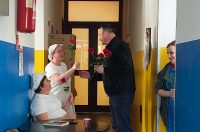 marof-dan zena-jenkac-podjela ruža (2)