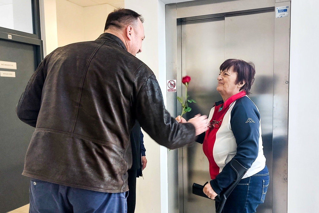 marof-dan zena-jenkac-podjela ruža (5)