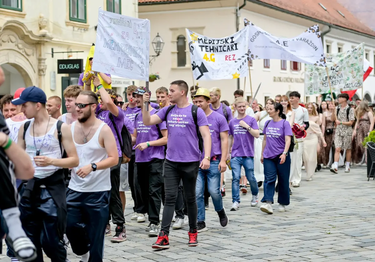 maturantika_mimohod_varazdinska_zupanija_2025 (12) maturantika_mimohod_varazdinska_zupanija_2025 (12)