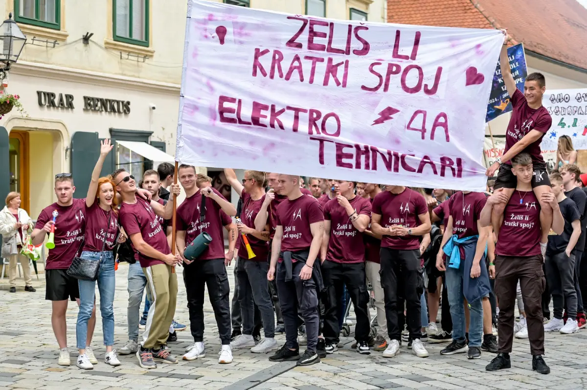 maturantika_mimohod_varazdinska_zupanija_2025 (13) maturantika_mimohod_varazdinska_zupanija_2025 (13)