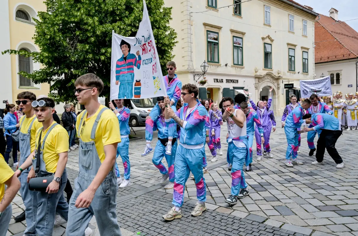 maturantika_mimohod_varazdinska_zupanija_2025 (17) maturantika_mimohod_varazdinska_zupanija_2025 (17)