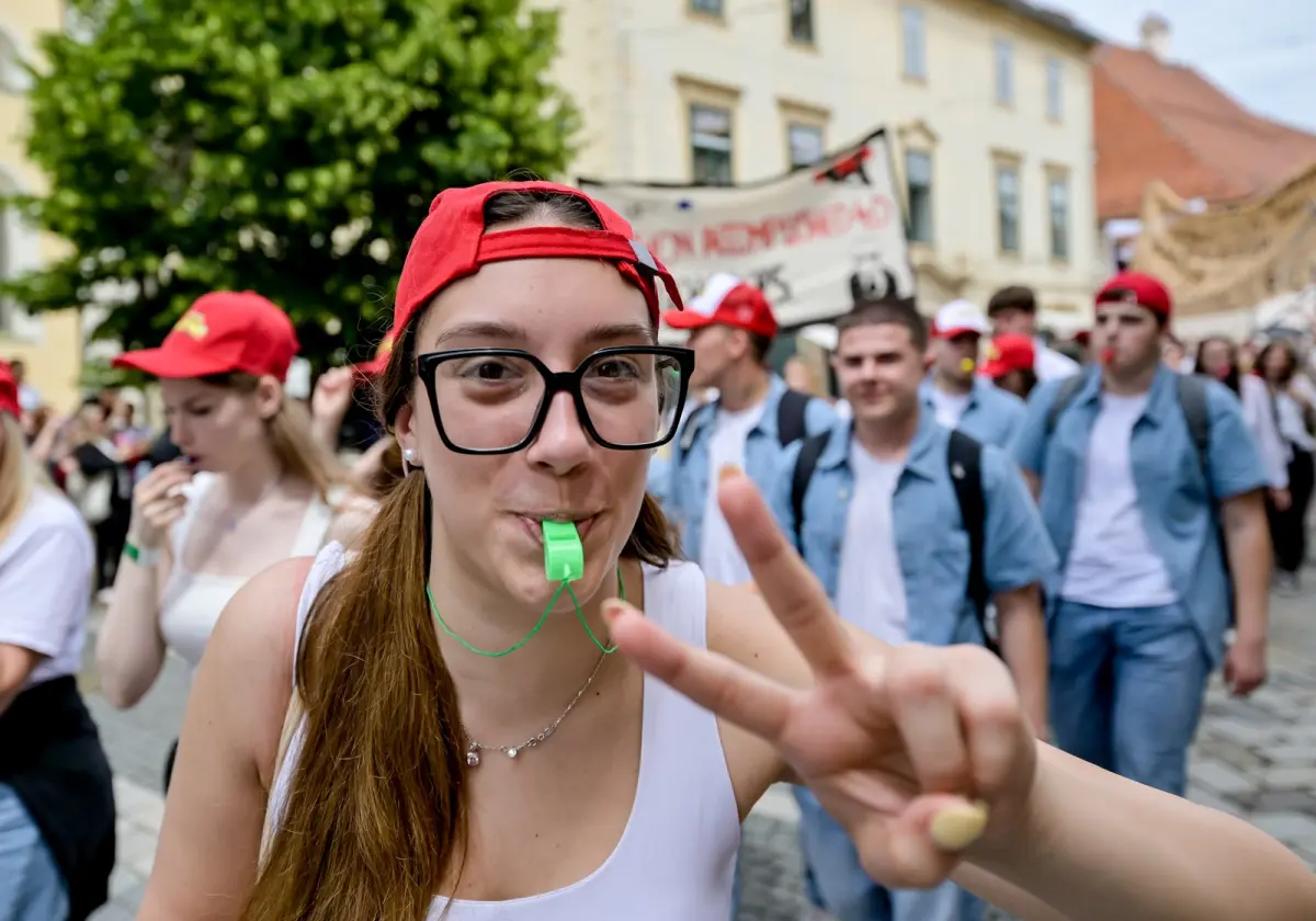 maturantika_mimohod_varazdinska_zupanija_2025 (20) maturantika_mimohod_varazdinska_zupanija_2025 (20)