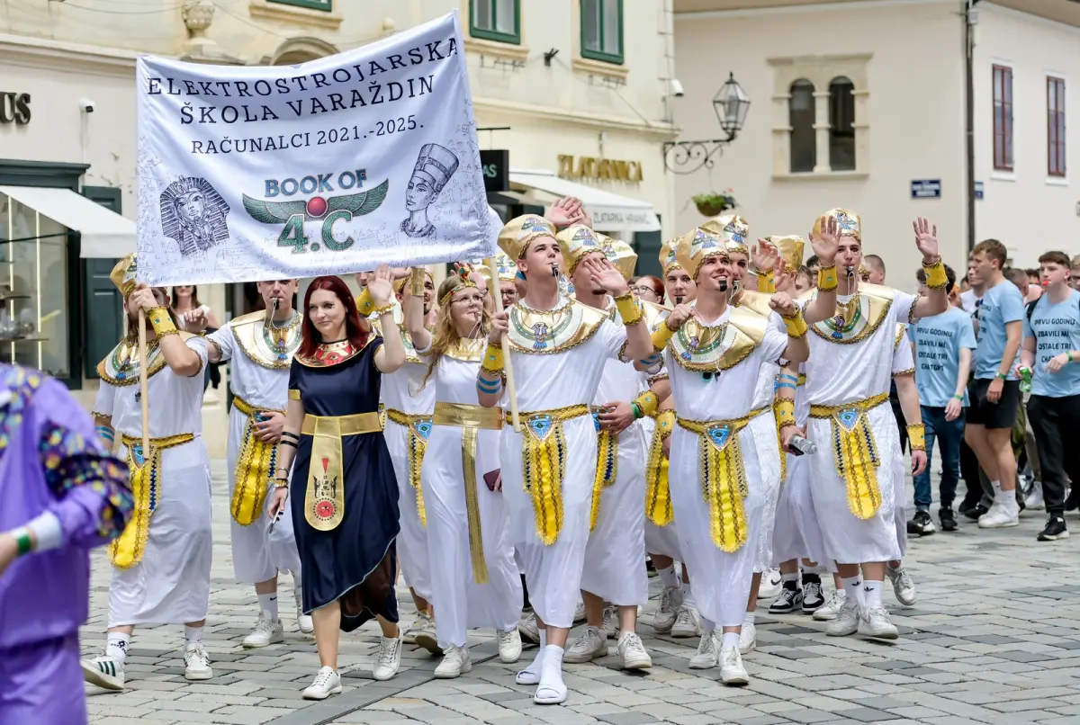 maturantika_mimohod_varazdinska_zupanija_2025 (3) maturantika_mimohod_varazdinska_zupanija_2025 (3)