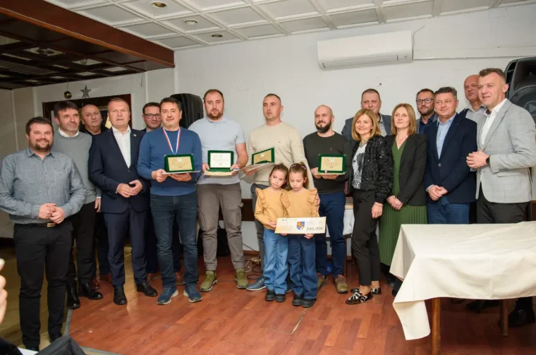 medjunarodno_ocjenjivanje_meda (2) medjunarodno_ocjenjivanje_meda (2)