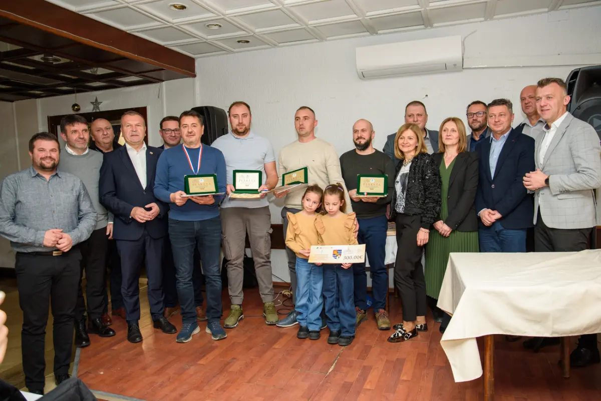 medjunarodno_ocjenjivanje_meda (2) medjunarodno_ocjenjivanje_meda (2)