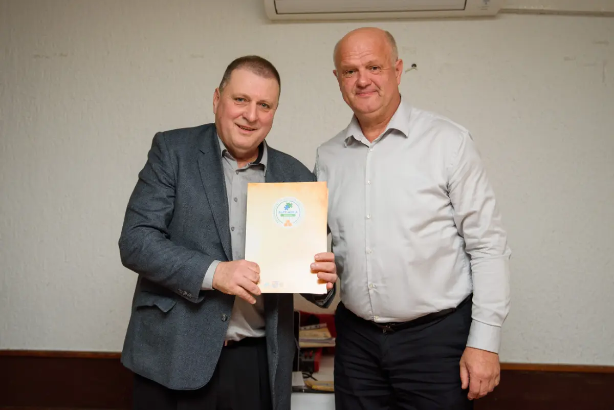 medjunarodno_ocjenjivanje_meda (7) medjunarodno_ocjenjivanje_meda (7)