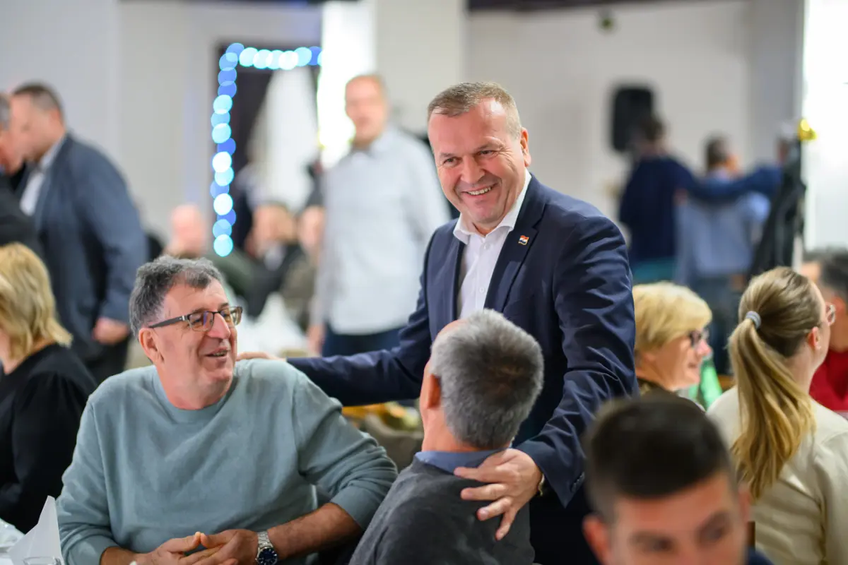 medjunarodno_ocjenjivanje_meda (8) medjunarodno_ocjenjivanje_meda (8)