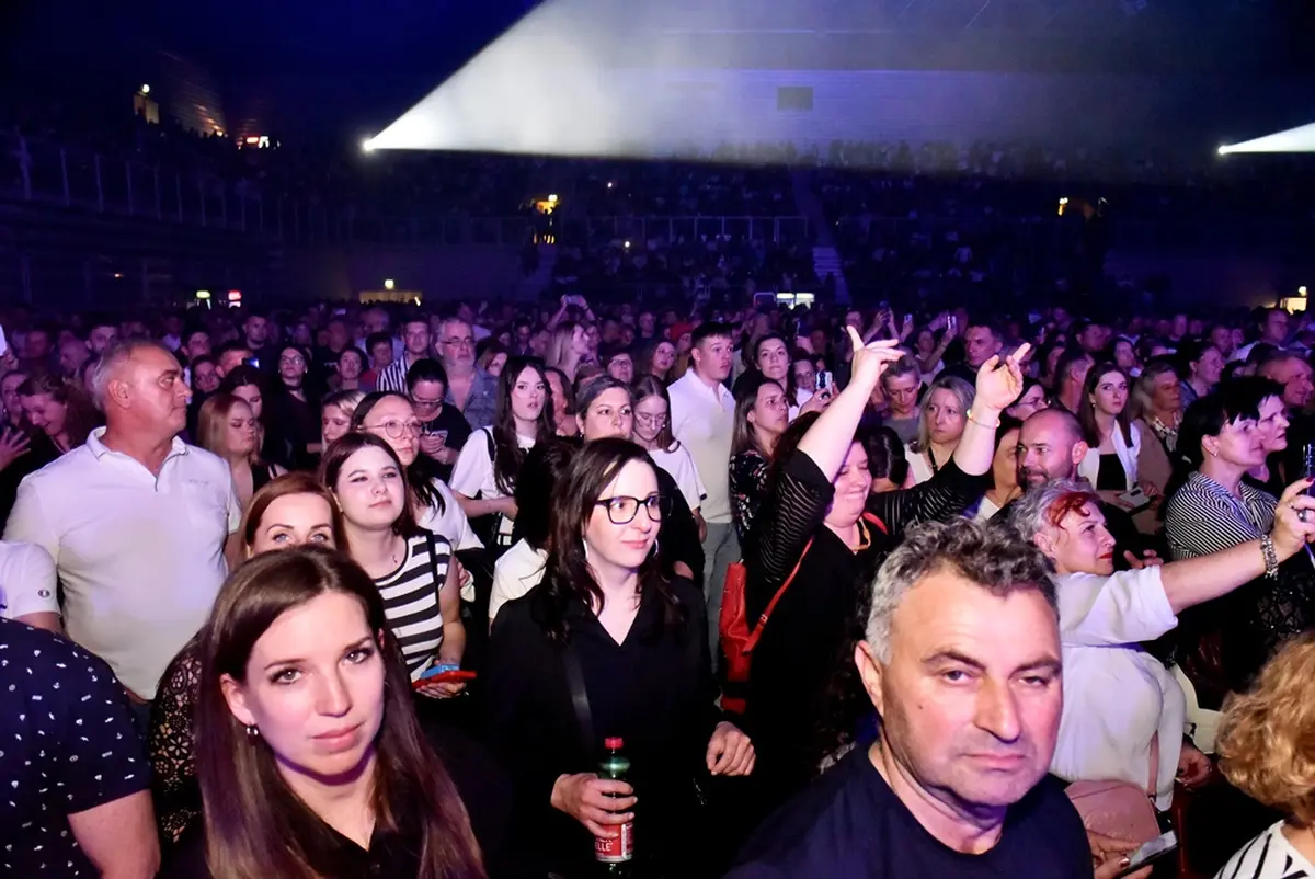 neda ukraden arena – vzhr 15 neda ukraden arena – vzhr 15