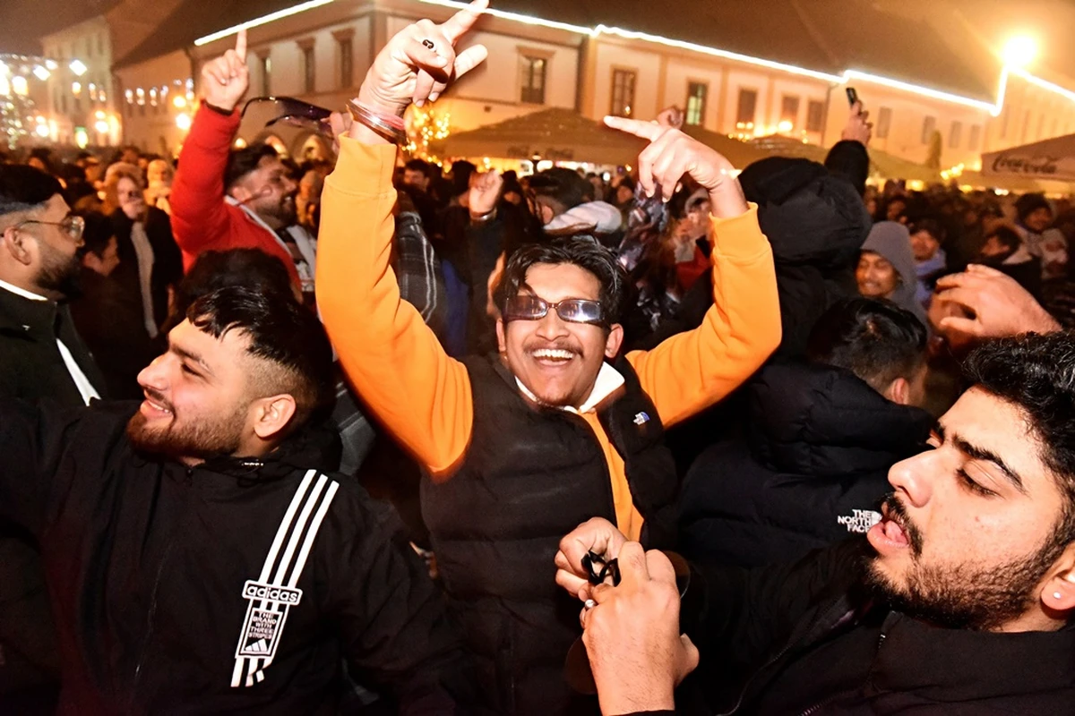 nova godina 2024 – vzhr 01