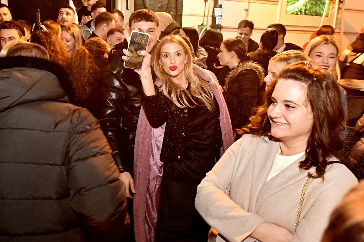 nova godina 2024 – vzhr 16